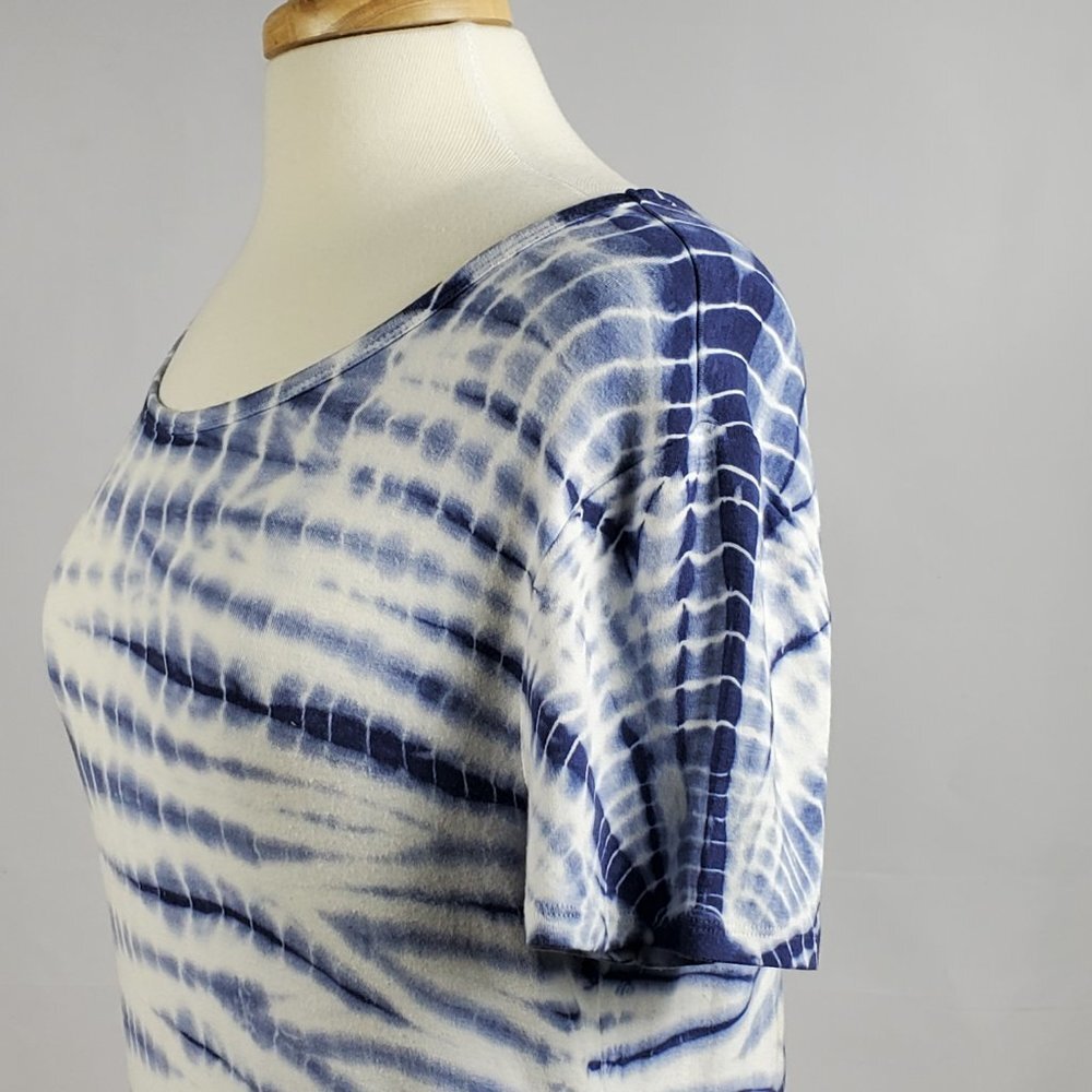 Time and Tru Blue + White Short-Sleeved Crew Neck Top - Picture 6 of 9